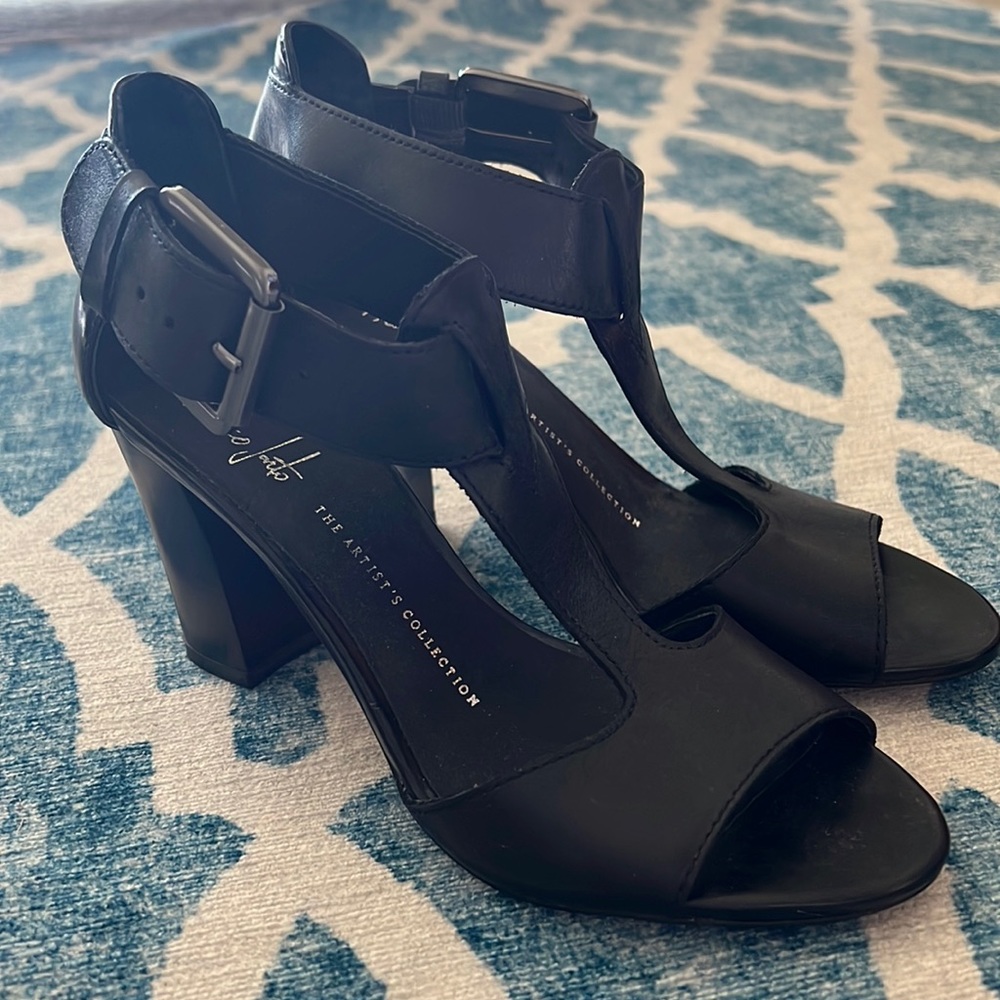 Franco Sarto Buckle Heel- Black
